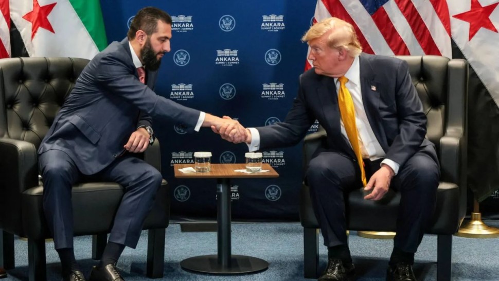 ترمب يقرر رفع اسم سوريا من قائمة الدول الراعية للإرهاب