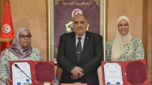 توقيع اتفاقية شراكة بين وزارة الشّؤون الدينيّة والاتّحاد التّونسي للتّضامن