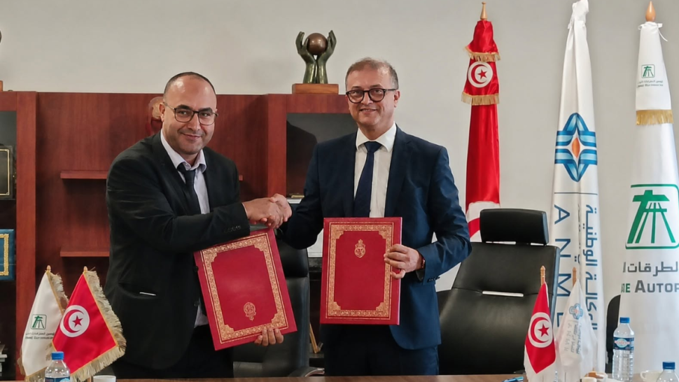 شراكة بين تونس للطرقات السيارة ووكالة التحكم في الطاقة لتعزيز الانتقال الطاقي