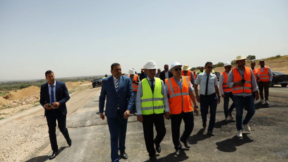 وزير التجهيز: استكمال أشغال الطريق الرابطة بين قفصة وصفاقس خلال 3 أشهر