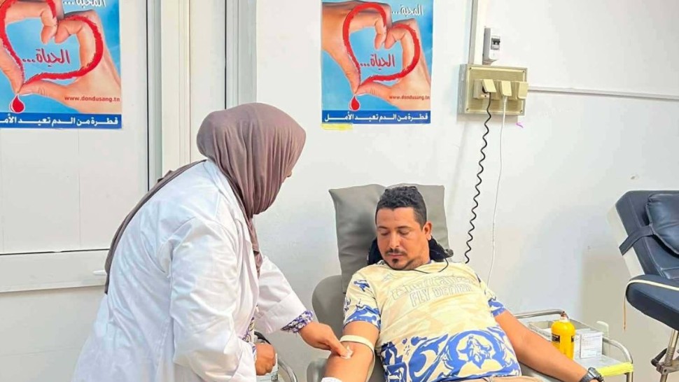 قبلي: حملة تبرع بالدم وحملات تنظيف وتشجير بالمستشفى الجهوي