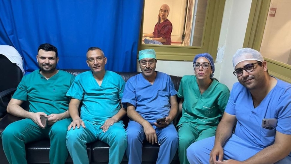 فريق طبي