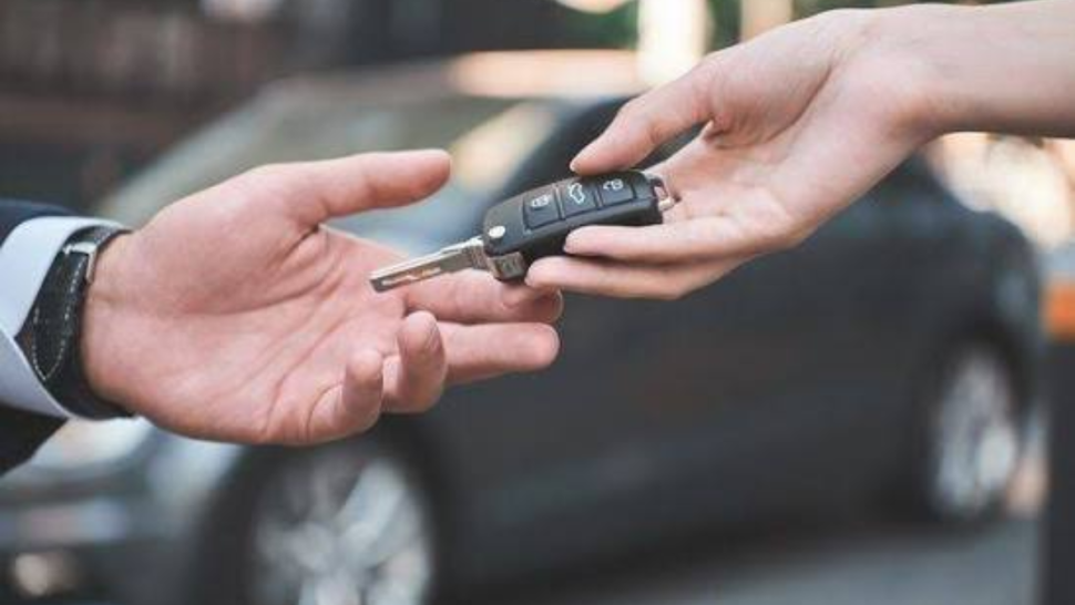 3 إلى 4 شكاوى أسبوعياً.. التحيل الإلكتروني يضرب قطاع كراء السيارات في تونس