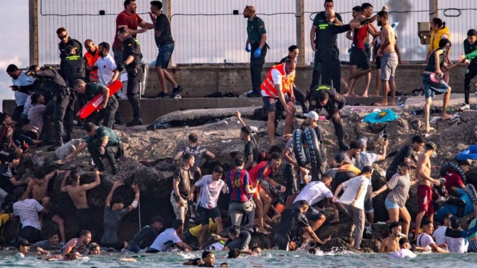 إسبانيا تعيد فتح حدود مليلية تدريجيا