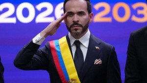 كولومبيا : تنصيب حليف ترمب «دي لا إسبرييا» رئيساً
