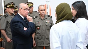 وزير الدفاع