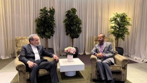 طهران: المحادثات مع عُمان بشأن هرمز تحرز تقدماً