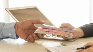 البنك المركزي يلزم البنوك بإحداث منصات رقمية لقبول مطالب القروض على الشرف