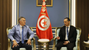 وزير الفلاحة يبحث مع المعهد المتوسطي للزراعات بباري تعزيز التعاون والشراكة
