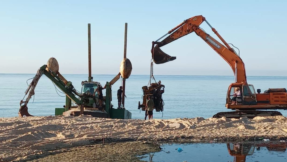 لمواجهة الانجراف البحري.. أشغال السبر الجيوتقني تتواصل على سواحل بني خيار والحمامات
