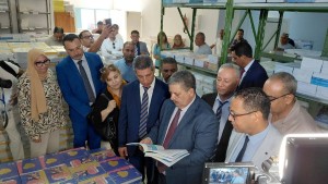 وزير التربية: أغلب عناوين الكتب المدرسية متوفرة في المكتبات