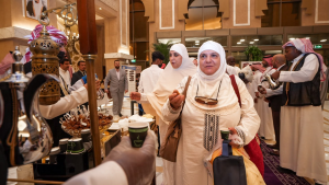 الوفد التونسي ضمن ضيوف خادم الحرمين الشريفين للعمرة يصلون مكة المكرمة ويؤدون مناسك العمرة