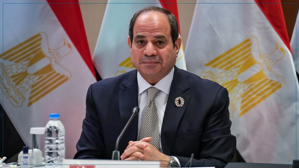 السيسي يؤكد للرئيس الايراني "حتمية وقف الاعتداءات على الدول العربية"