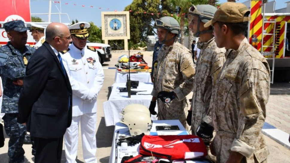 وزير الدفاع يشدّد على أهمية مواصلة دعم الوحدات البحرية بالإمكانيات والتجهيزات الضرورية