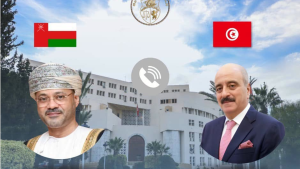 وزير الخارجية ونظيره العماني يؤكدان على تكثيف الجُهود لوضع حدّ للتصعيد العسكري في المنطقة