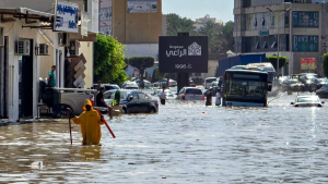 ليبيا: طرابلس تحت وطأة السيول.. وفيات وشوارع تغرق بمياه الأمطار