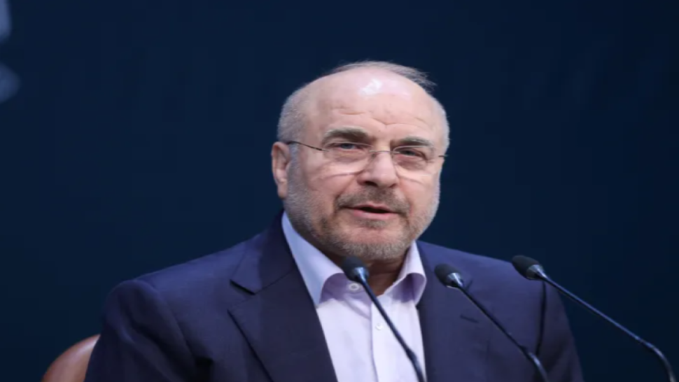 رئيس البرلمان الإيراني: نقاتل ونتفاوض لإجبار واشنطن على قبول مطالبنا