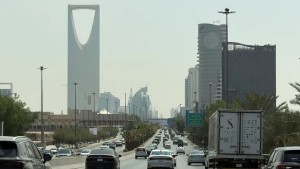 السعودية تعلن اعتراض صاروخ حوثي باتجاه الرياض