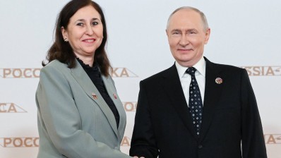 فلاديمير بوتين يستقبل رئيسة الحكومة التونسية بقصر الكرملين