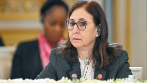 رئيسة الحكومة تصل إلى قصر الكرملين للمشاركة في القمة الروسية الإفريقية الثالثة