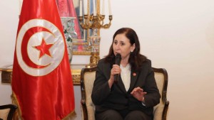 رئيسة الحكومة من روسيا: تونس ستظلّ مرافقة لأبنائها بالخارج وداعمة لهم